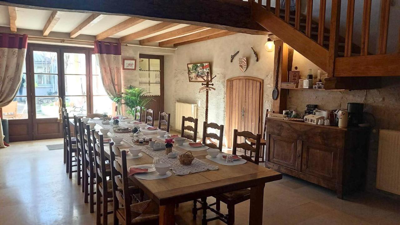 Le Clos Du Merry Joux-la-Ville Экстерьер фото
